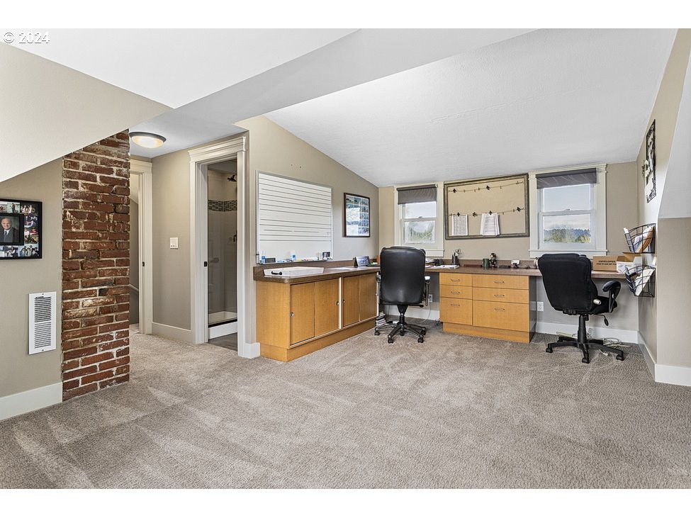 5360 Southeast Chase Road Gresham, OR 97080 - Photo 22 of 48 a view of a livingroom with workspace and a window
