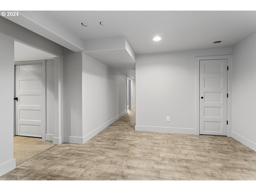 5360 Southeast Chase Road Gresham, OR 97080 - Photo 35 of 48 a view of an empty room