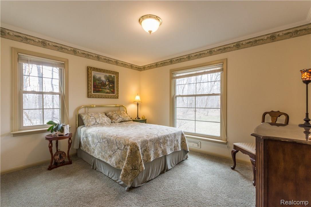 505 Elmhill Road Rochester, MI 48306 - Photo 19 of 25 505 Elmhill-16.jpg