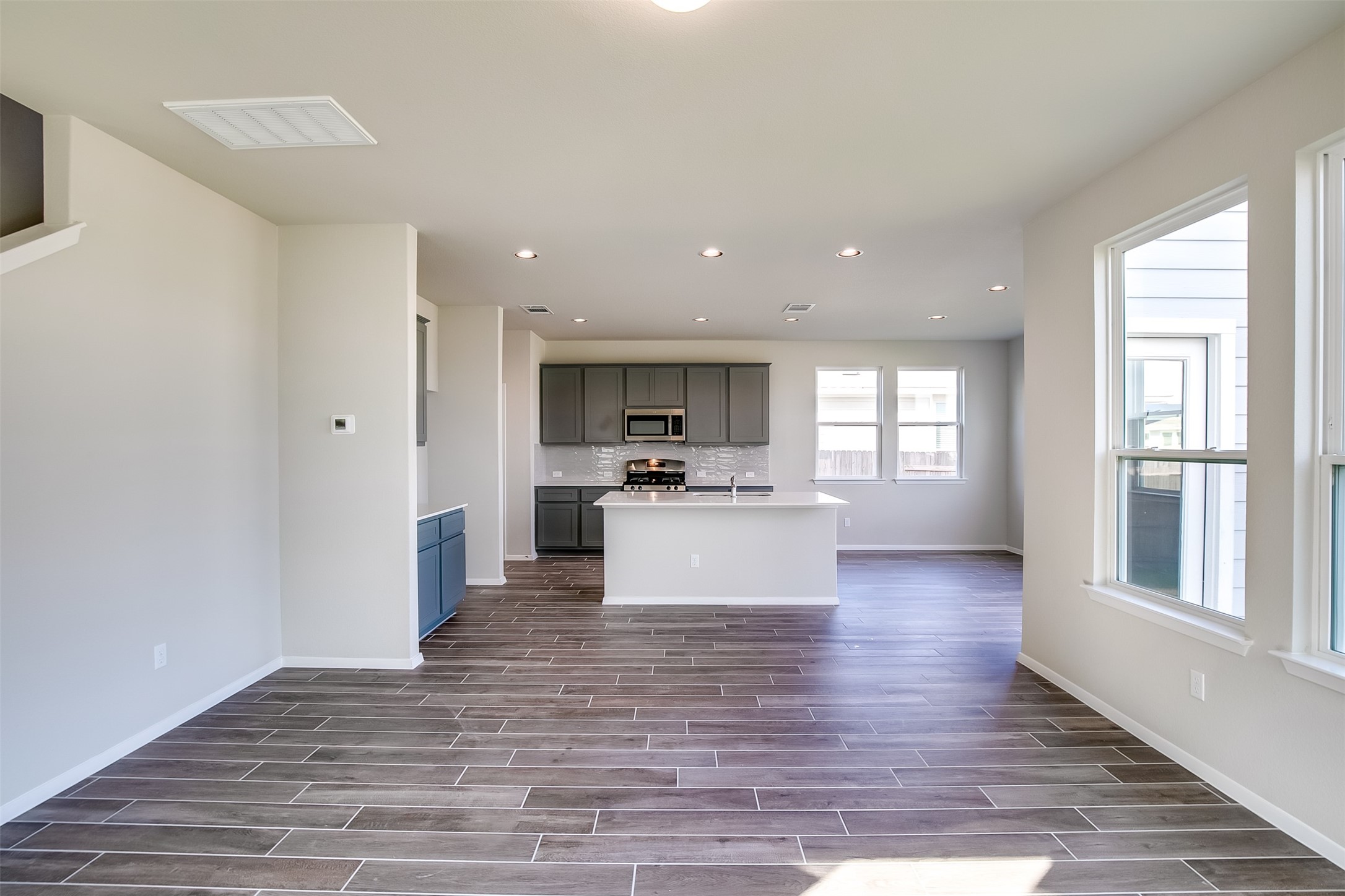212 Stein Road Georgetown, TX 78626 - Photo 8 of 29