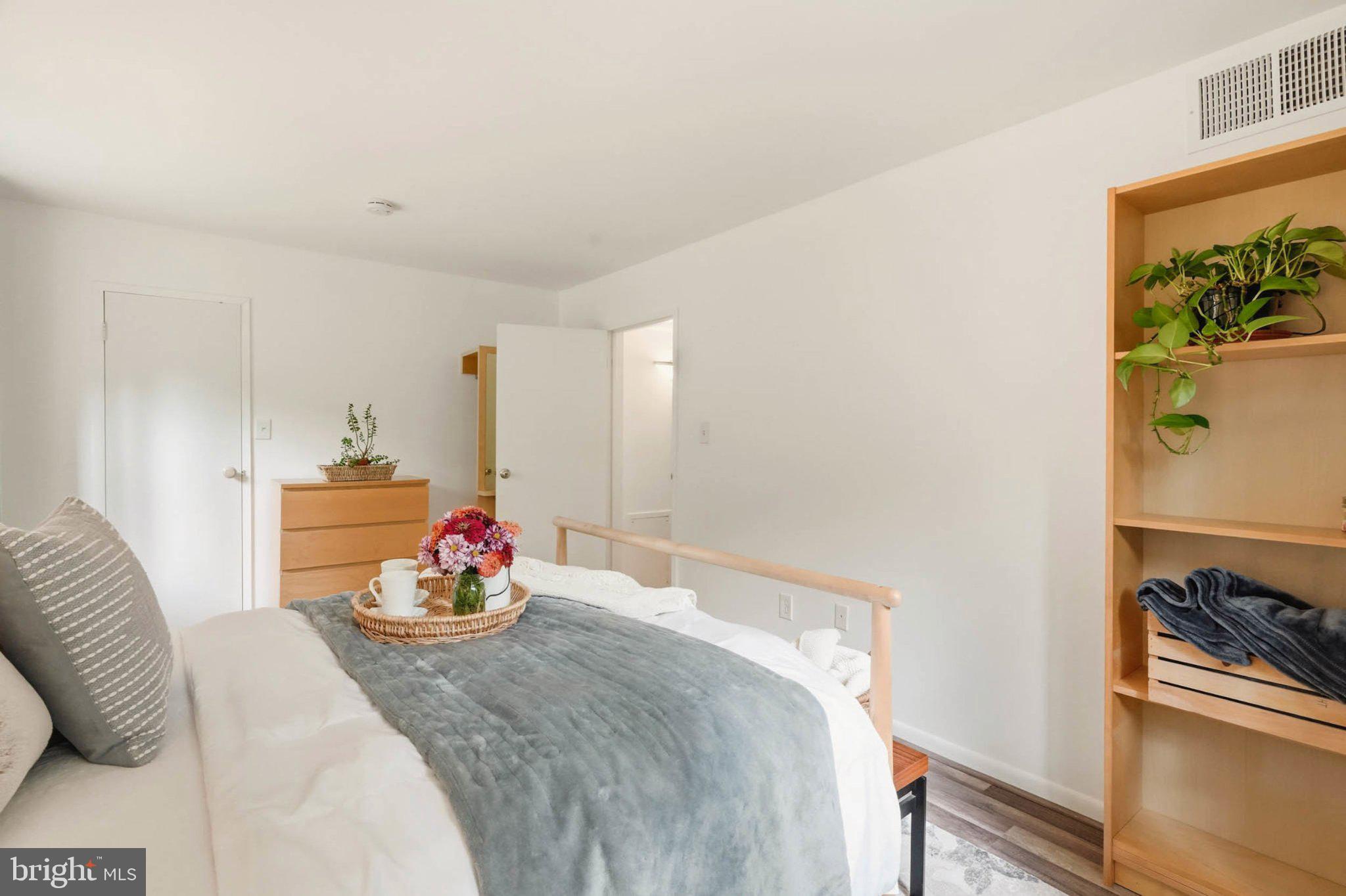 17816 Buehler Road, Unit 1B1 164 Olney, MD 20832 - Photo 15 of 29 Serene bedroom with natural light.