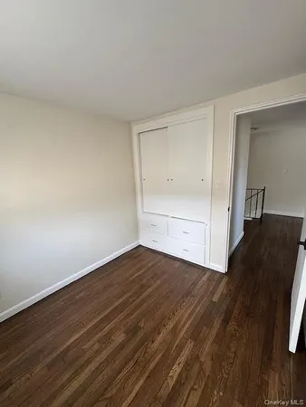 $3,000 | 1 Gilbert Avenue, Unit 6, Smithtown, NY 11787