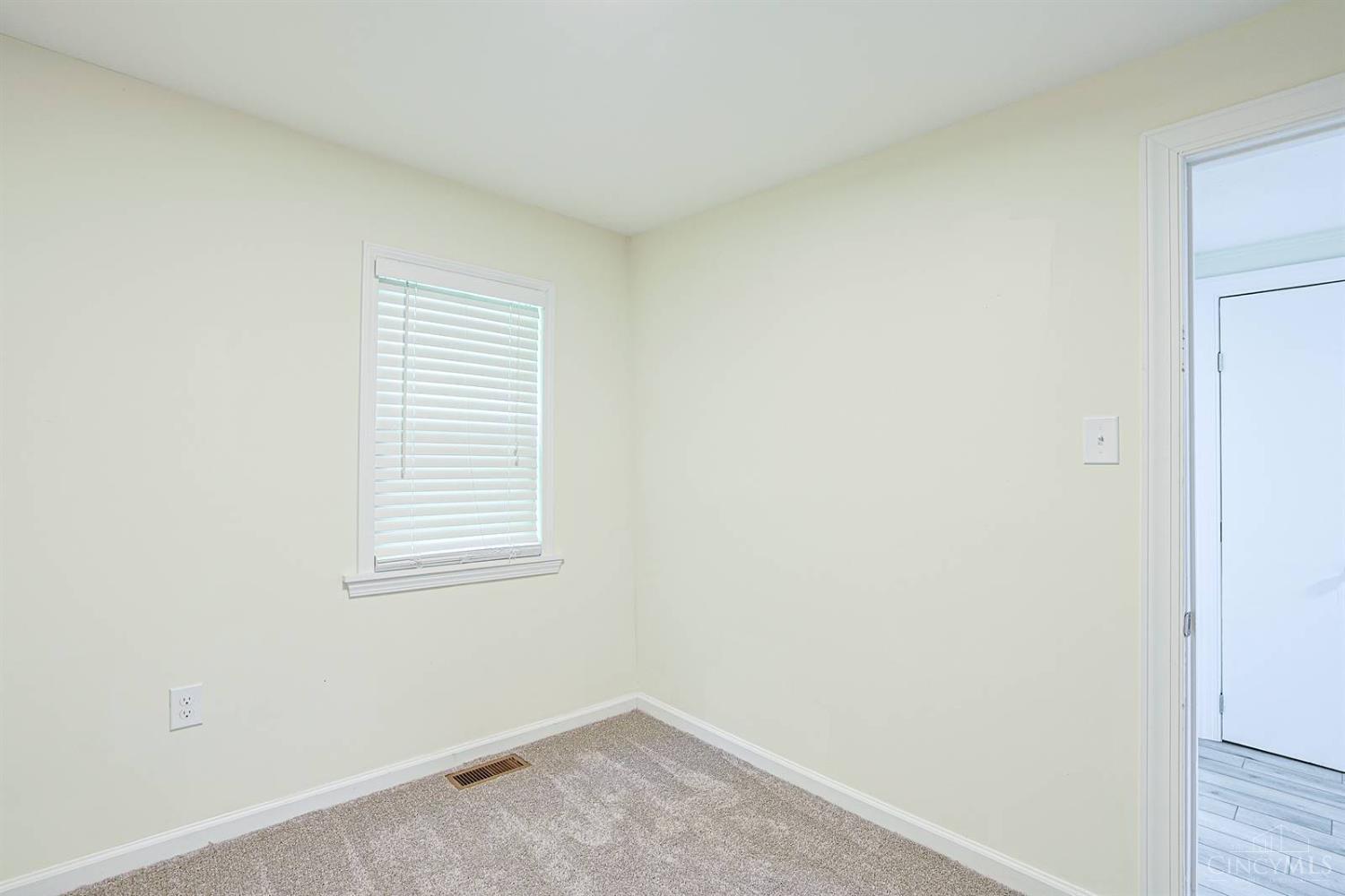 2433 Swings Corner Point Isabel Road Bethel, OH 45106 - Photo 26 of 38