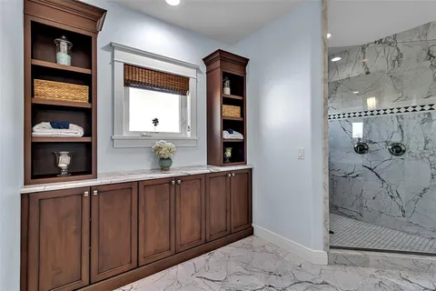 $3,950,000 | 718 Key Royale Drive, Holmes Beach, FL 34217