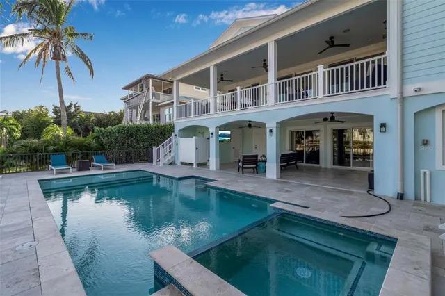 $3,950,000 | 718 Key Royale Drive, Holmes Beach, FL 34217
