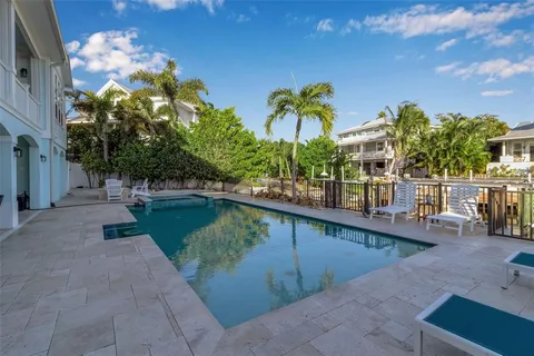 $3,950,000 | 718 Key Royale Drive, Holmes Beach, FL 34217