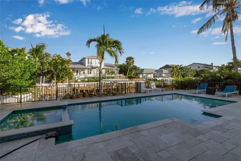 $3,950,000 | 718 Key Royale Drive, Holmes Beach, FL 34217
