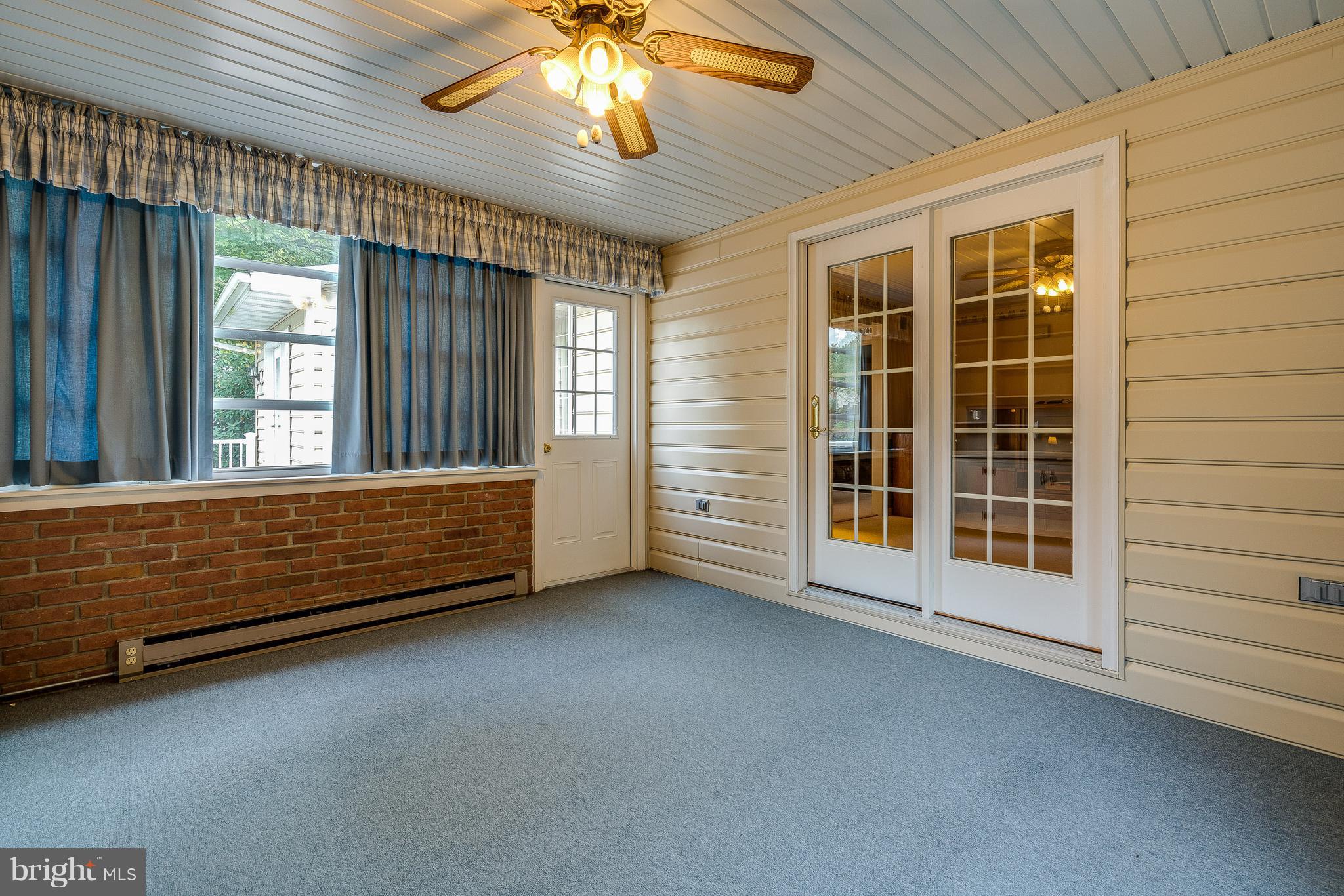 13 Countryside Lane Lititz, PA 17543 - Photo 30 of 34 Sunroom