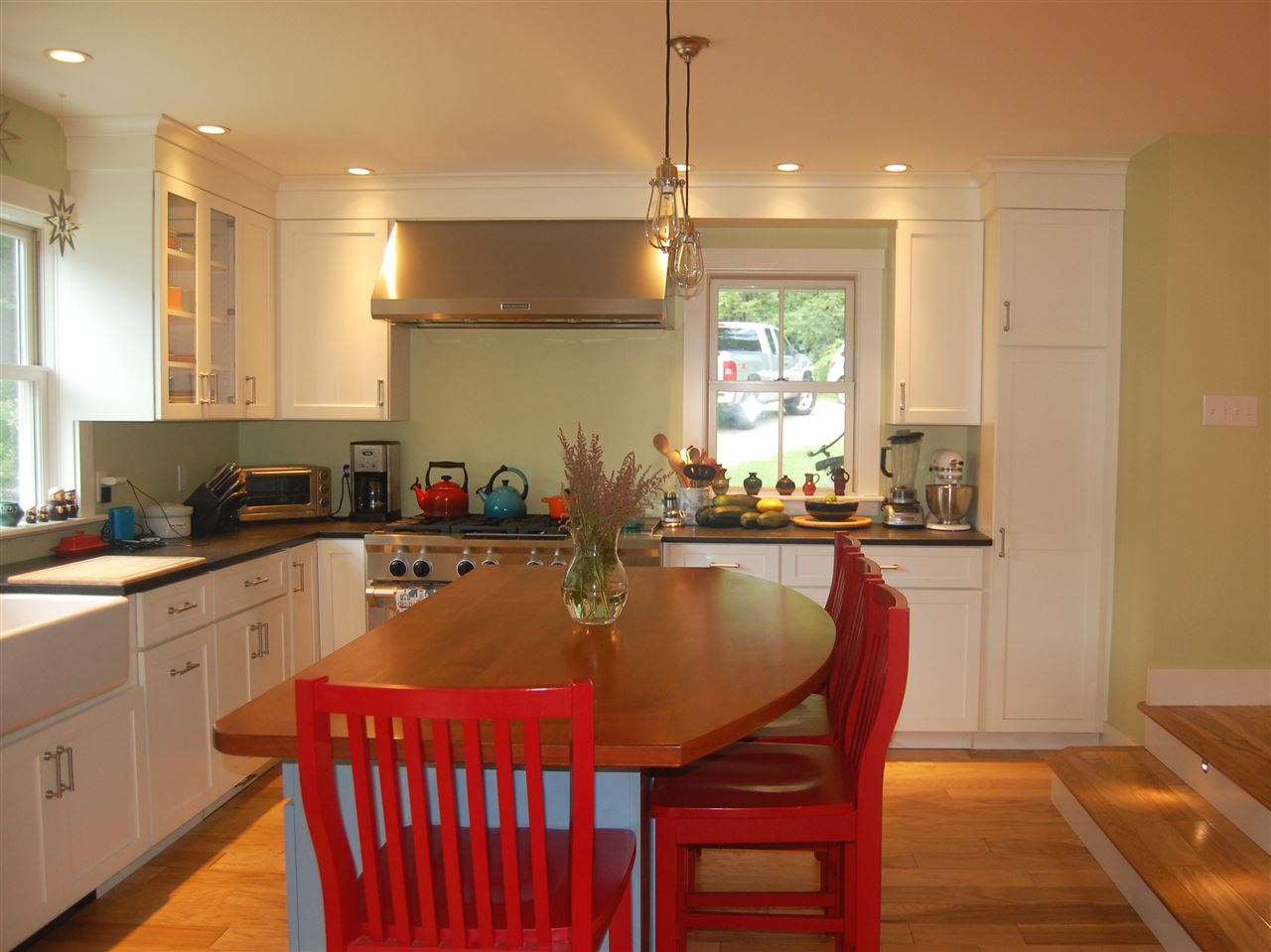 105 Hazel Brown Road Warren, VT 05674 - Photo 4 of 40