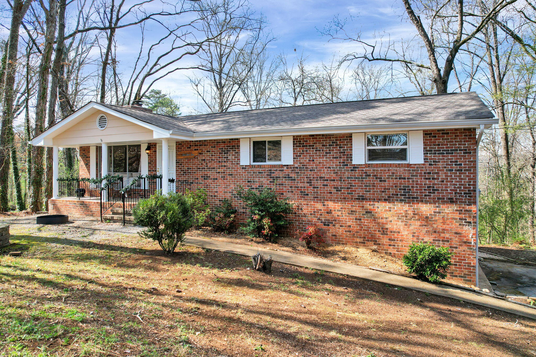 1017 North Sanctuary Road Chattanooga, TN 37421 - Photo 2 of 27 3-web-or-mls-DJI_0729