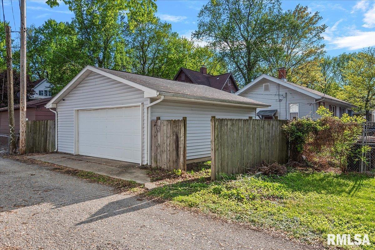 424 South Adelia Street Springfield, IL 62704 - Photo 32 of 37 Gallery Image 32