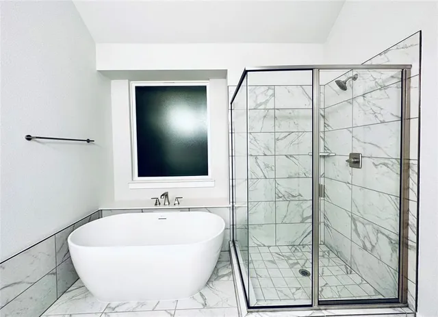 $2,800 | 6242 Lake Brook Drive, Pilot Point, TX 76258