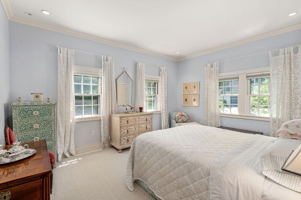 4 Claybrook Road Dover, MA 02030 - Photo 17 of 39