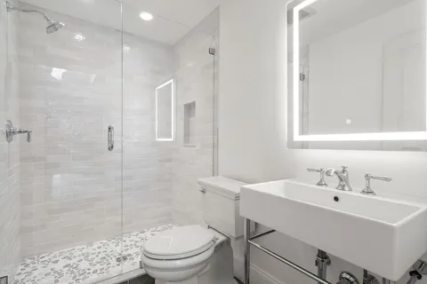 $3,950,000 | 4 Claybrook Road, Dover, MA 02030