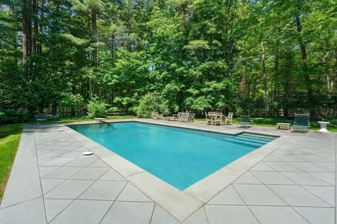 $3,950,000 | 4 Claybrook Road, Dover, MA 02030