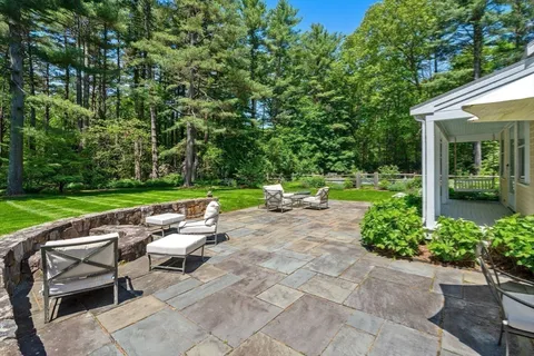 $3,950,000 | 4 Claybrook Road, Dover, MA 02030