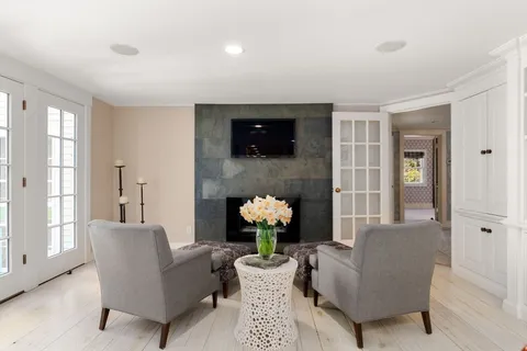 $3,950,000 | 4 Claybrook Road, Dover, MA 02030