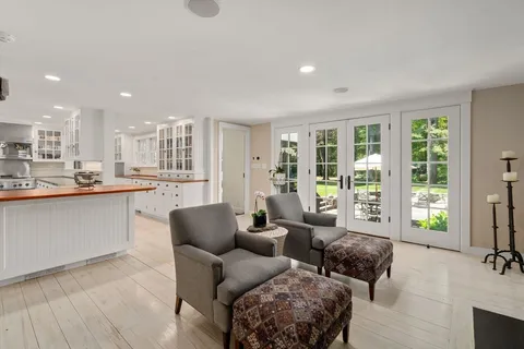 $3,950,000 | 4 Claybrook Road, Dover, MA 02030