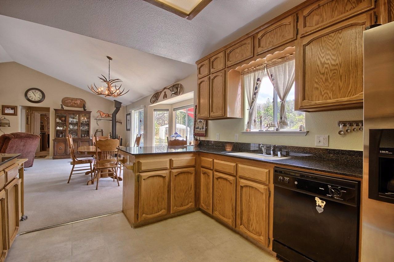 46002 Farmstead Road Coarsegold, CA 93614 - Photo 16 of 45 Gallery Image 16