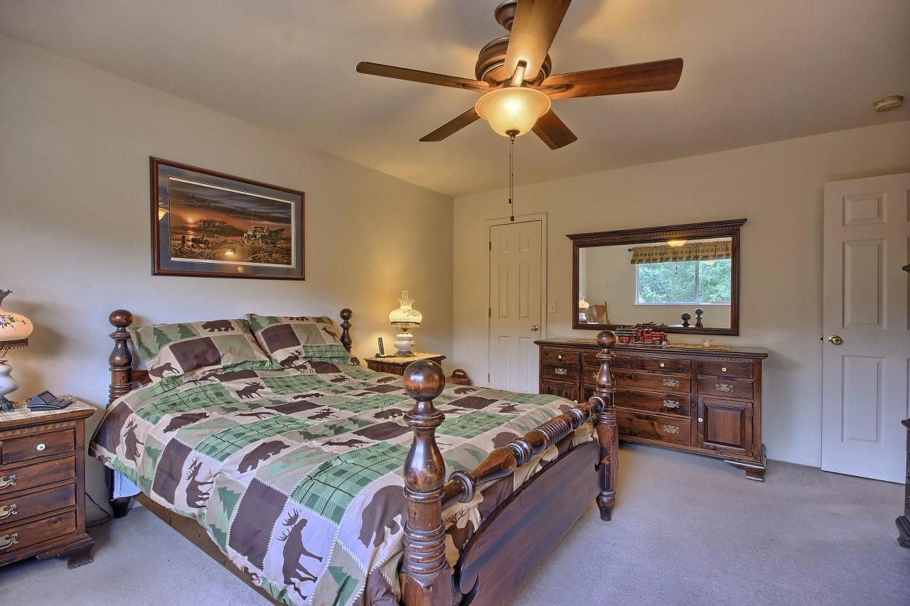 46002 Farmstead Road Coarsegold, CA 93614 - Photo 31 of 45 Gallery Image 31