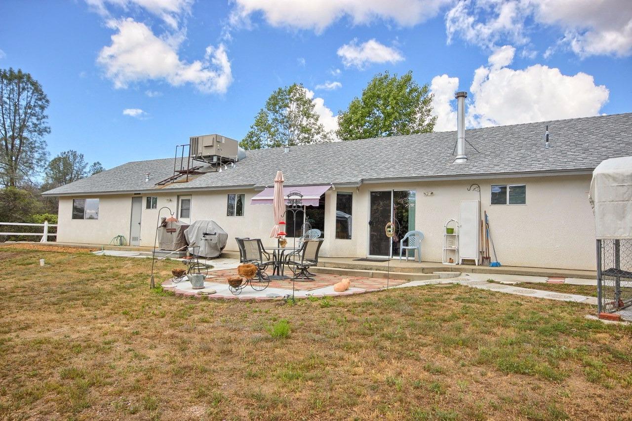 46002 Farmstead Road Coarsegold, CA 93614 - Photo 35 of 45 Gallery Image 35