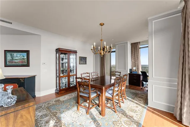 $1,100,000 | 750 Park Avenue Northeast, Unit 29E, Atlanta, GA 30326