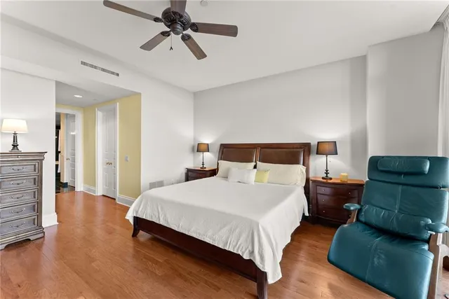 $1,100,000 | 750 Park Avenue Northeast, Unit 29E, Atlanta, GA 30326