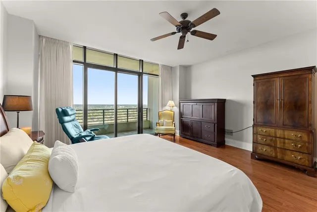 $1,100,000 | 750 Park Avenue Northeast, Unit 29E, Atlanta, GA 30326