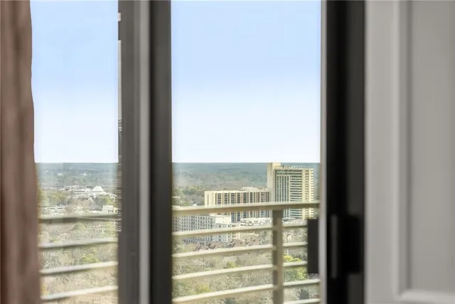 $1,100,000 | 750 Park Avenue Northeast, Unit 29E, Atlanta, GA 30326
