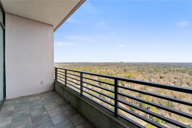 $1,100,000 | 750 Park Avenue Northeast, Unit 29E, Atlanta, GA 30326