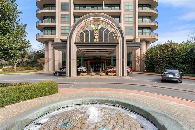 $1,100,000 | 750 Park Avenue Northeast, Unit 29E, Atlanta, GA 30326