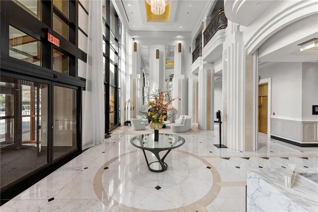 $1,100,000 | 750 Park Avenue Northeast, Unit 29E, Atlanta, GA 30326