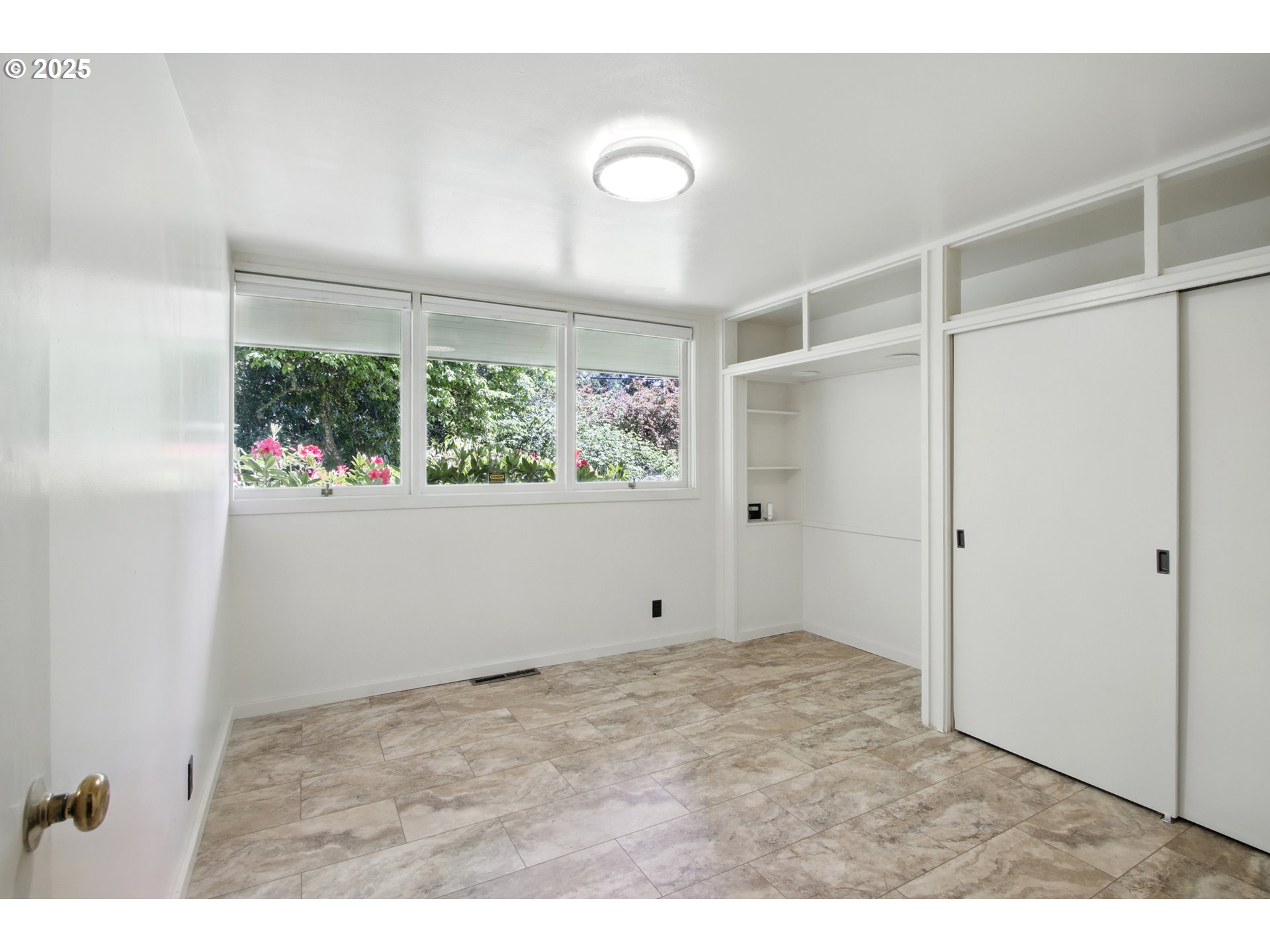 2075 Southeast Palmblad Road Gresham, OR 97080 - Photo 17 of 36 Bedroom