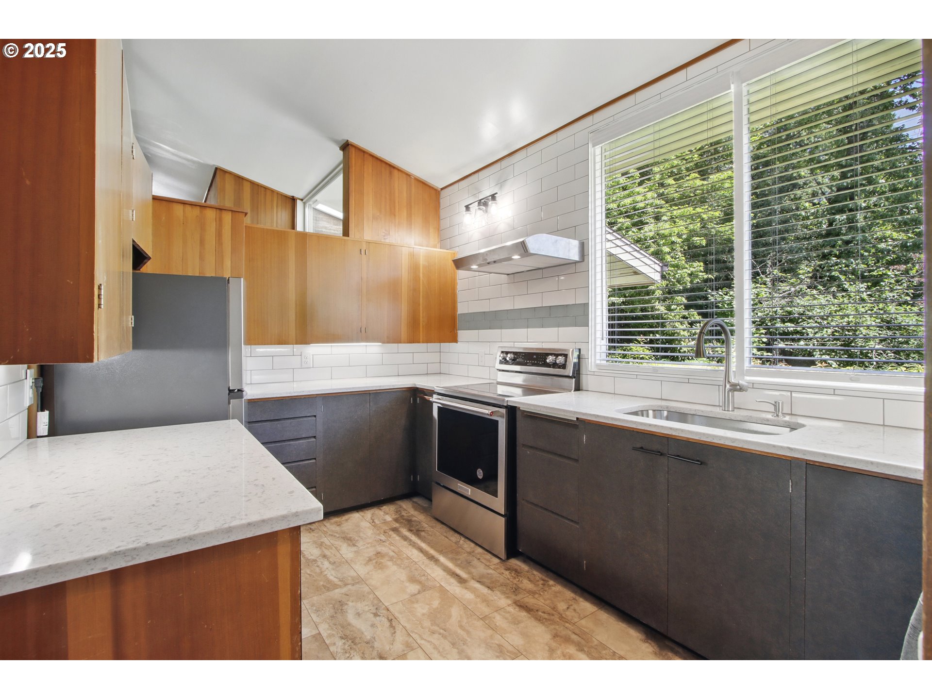 2075 Southeast Palmblad Road Gresham, OR 97080 - Photo 8 of 36