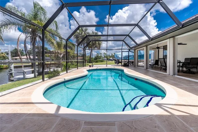 a view of a house with entertaining space