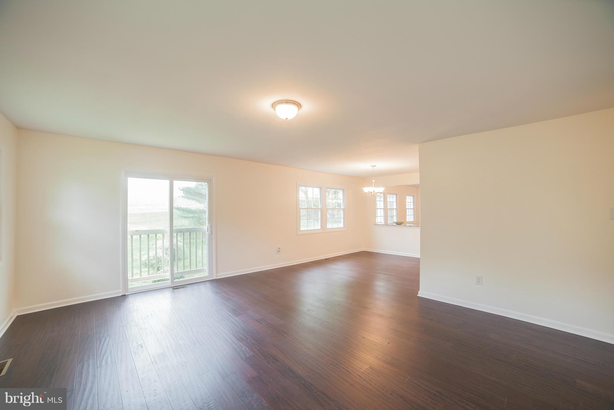 5170 Downwest Ride Columbia, MD 21044 - Photo 11 of 30 Living Room