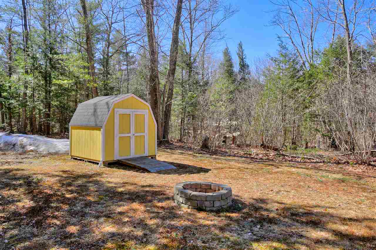62 Forest Road Weare, NH 03281 - Photo 34 of 40