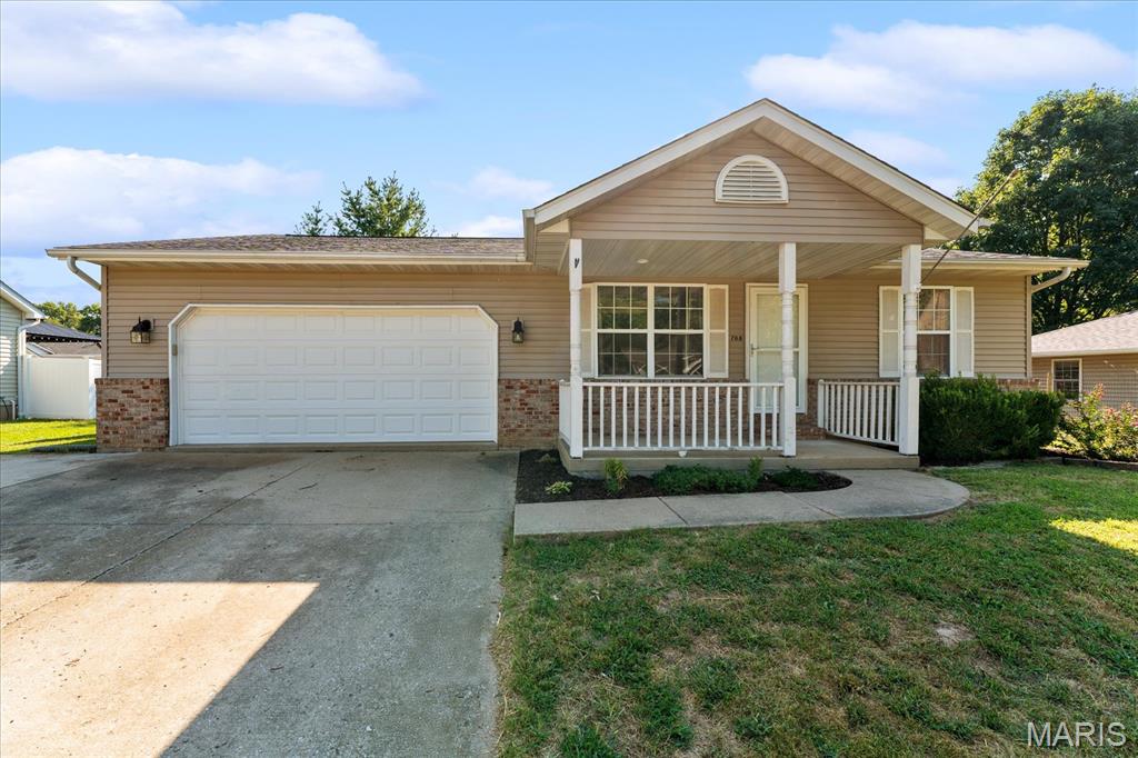 708 South Library Street Waterloo, IL 62298 - Photo 1 of 39 Gallery Image 1