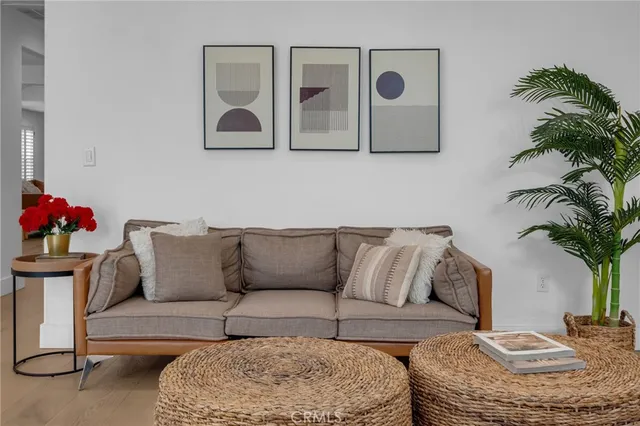 $1,749,999 | 314 Ultimo Avenue, Long Beach, CA 90814