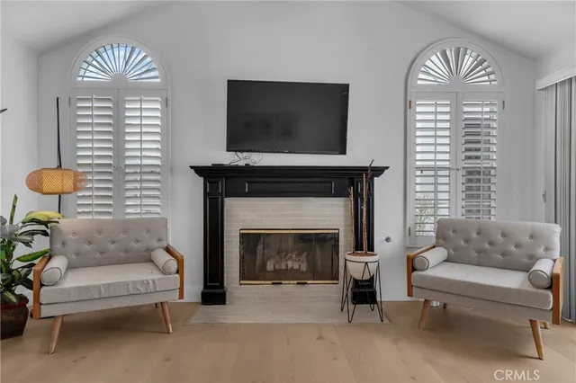 $1,749,999 | 314 Ultimo Avenue, Long Beach, CA 90814