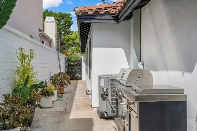 $1,749,999 | 314 Ultimo Avenue, Long Beach, CA 90814