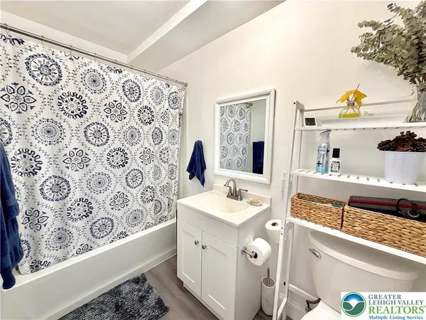 $2,850 | 1114 Whitehall Avenue, Easton, PA 18045