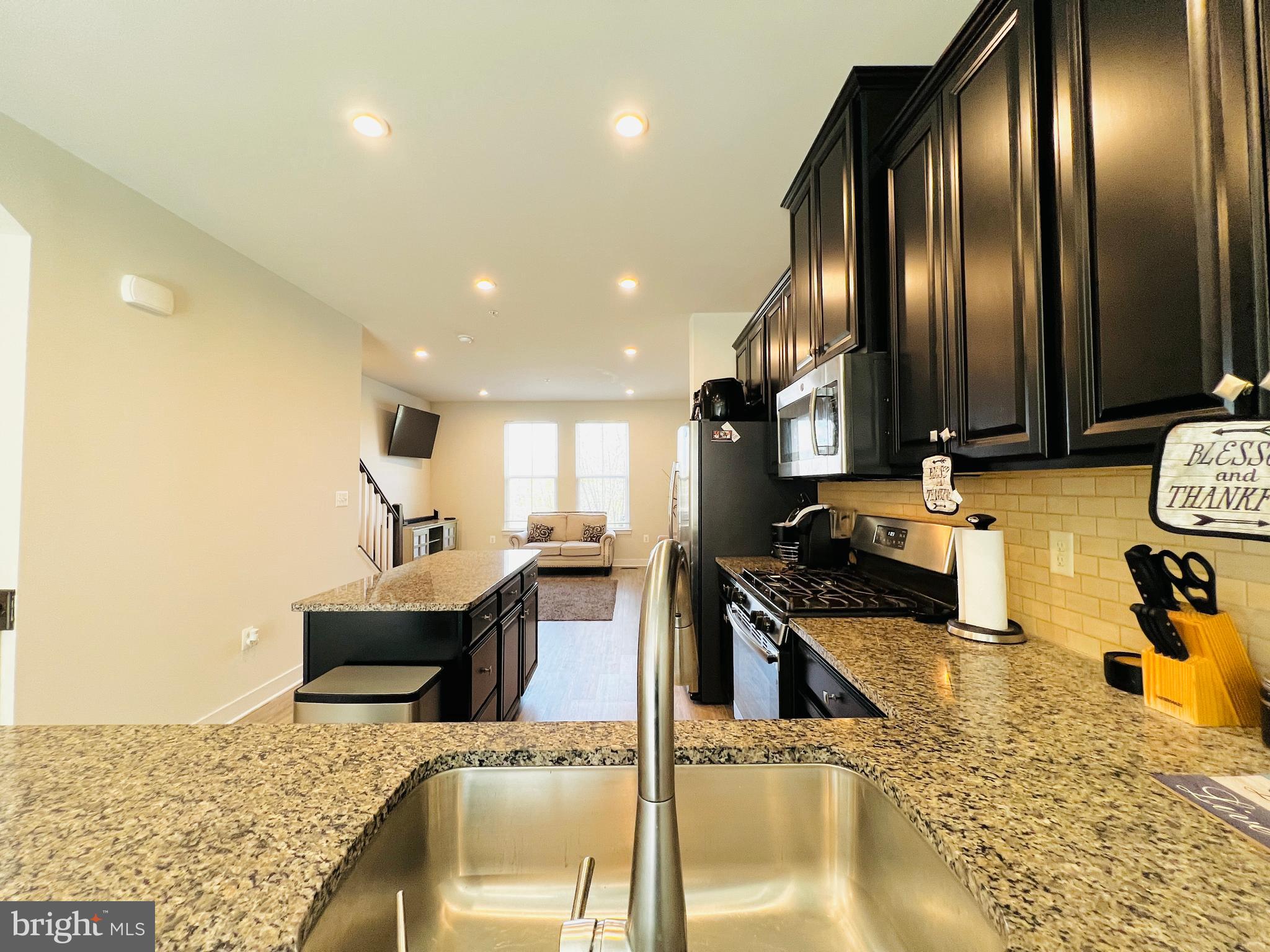 4637 Towne Park Road Suitland, MD 20746 - Photo 14 of 49