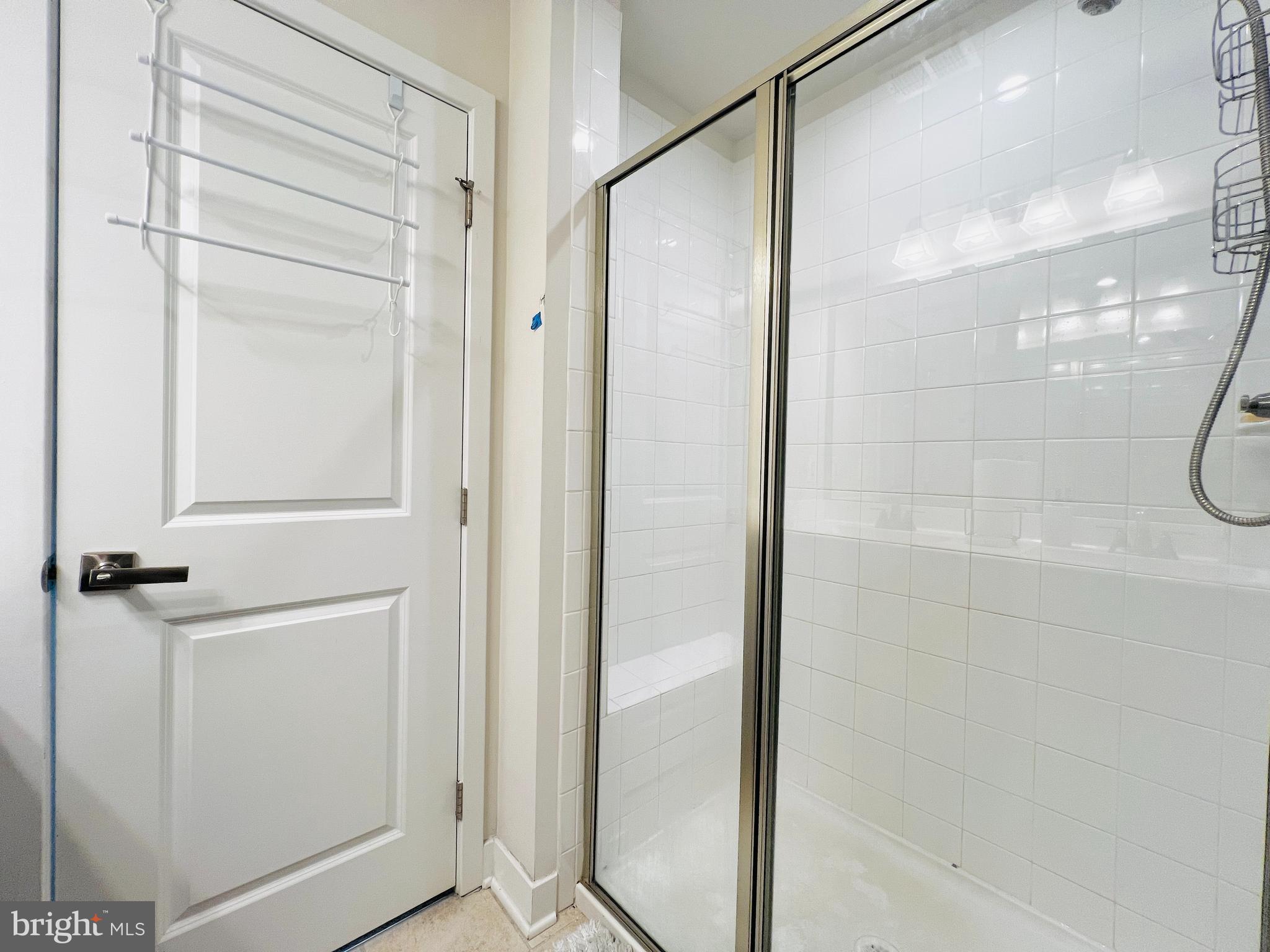 4637 Towne Park Road Suitland, MD 20746 - Photo 28 of 49