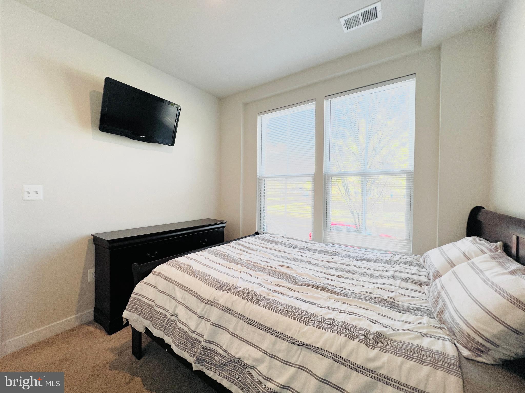 4637 Towne Park Road Suitland, MD 20746 - Photo 34 of 49