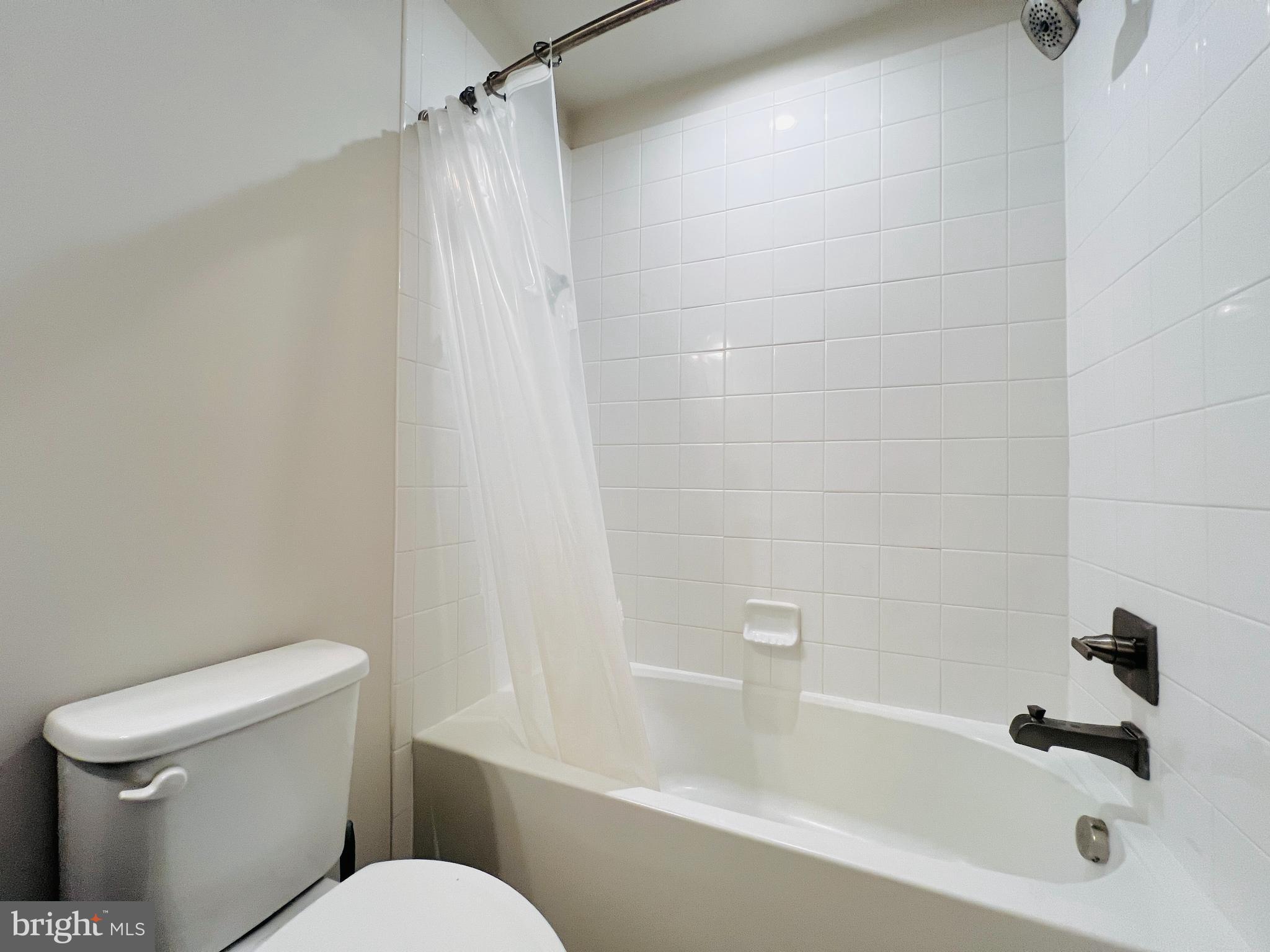 4637 Towne Park Road Suitland, MD 20746 - Photo 40 of 49