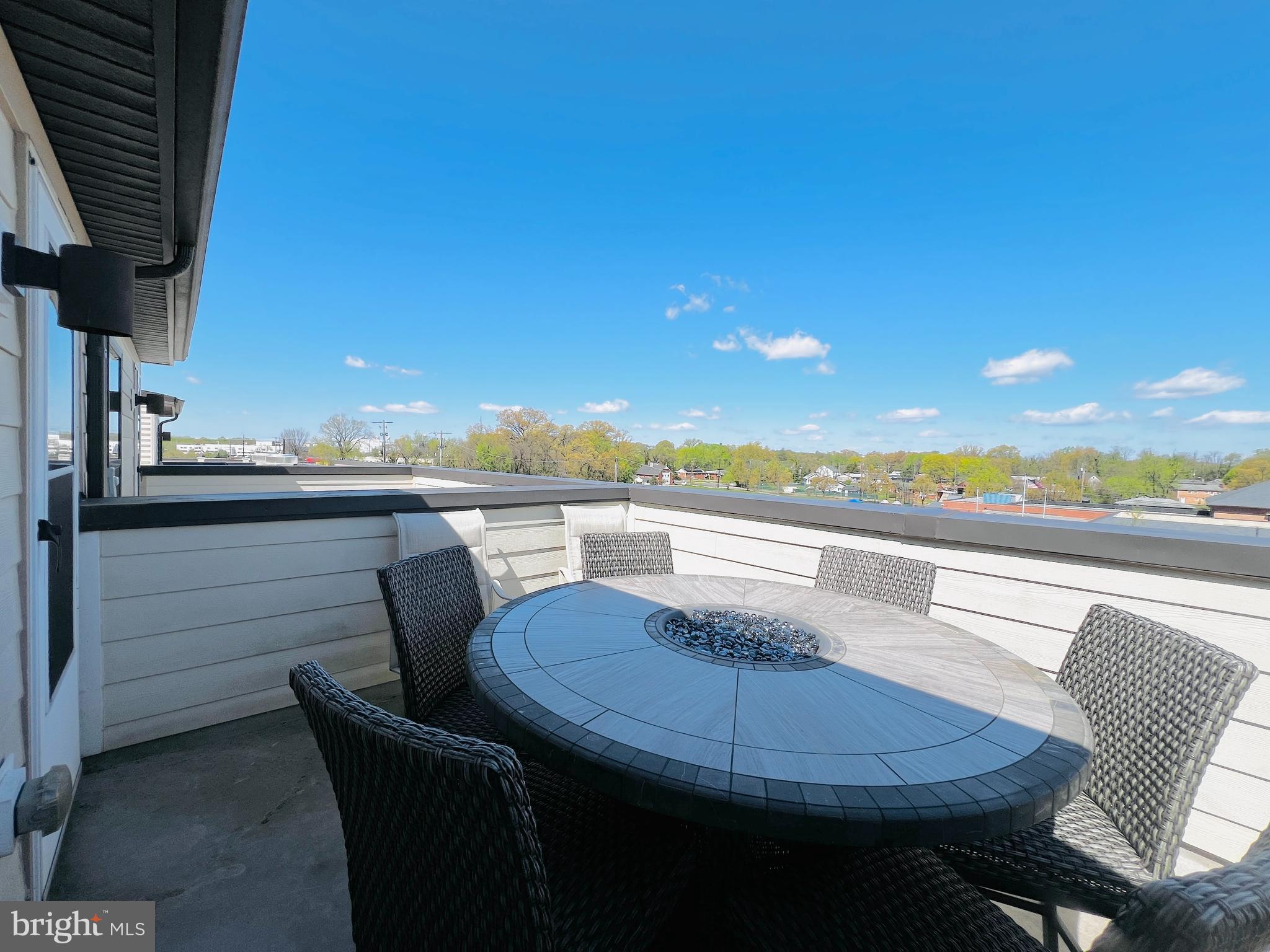 4637 Towne Park Road Suitland, MD 20746 - Photo 46 of 49