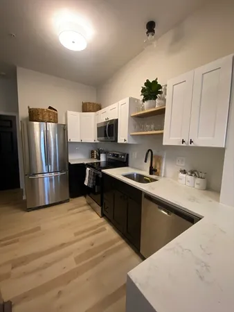 $3,200 | 258 Bremen Street, Unit 1, Boston, MA 02128