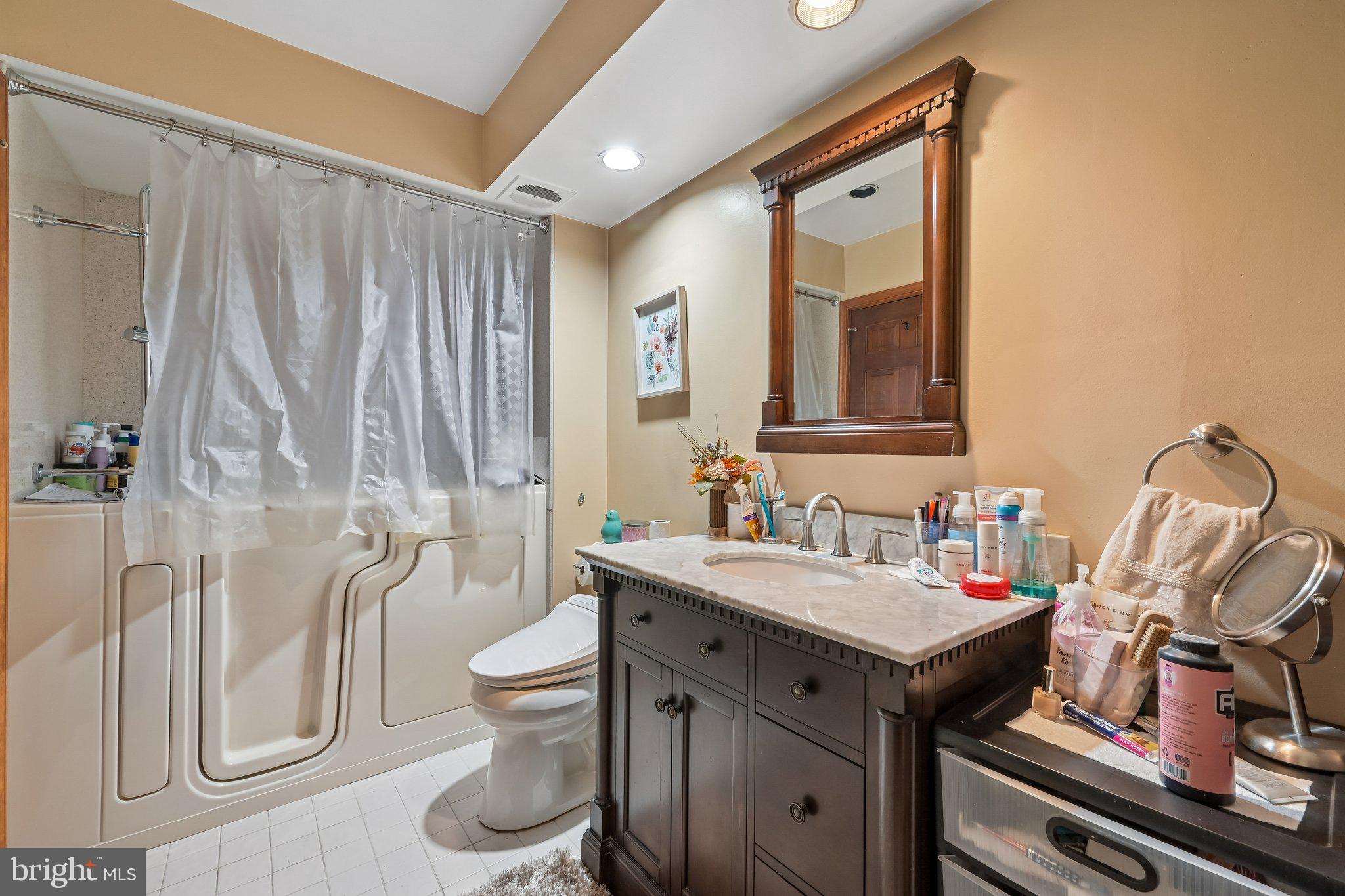 120 Egret Road Marlton, NJ 08053 - Photo 20 of 32 Bathroom #2 on 1st floor