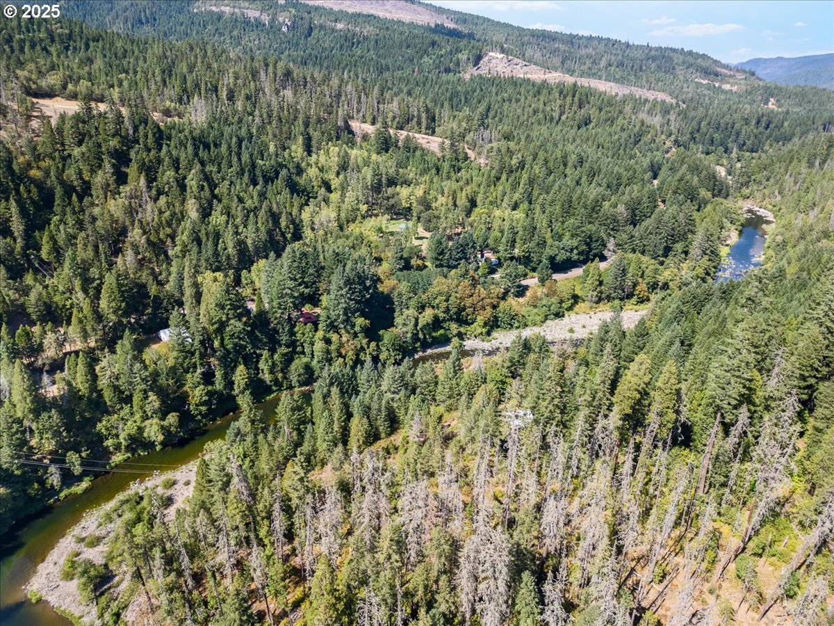 2680 South Umpqua Road Tiller, OR 97484 - Photo 44 of 46